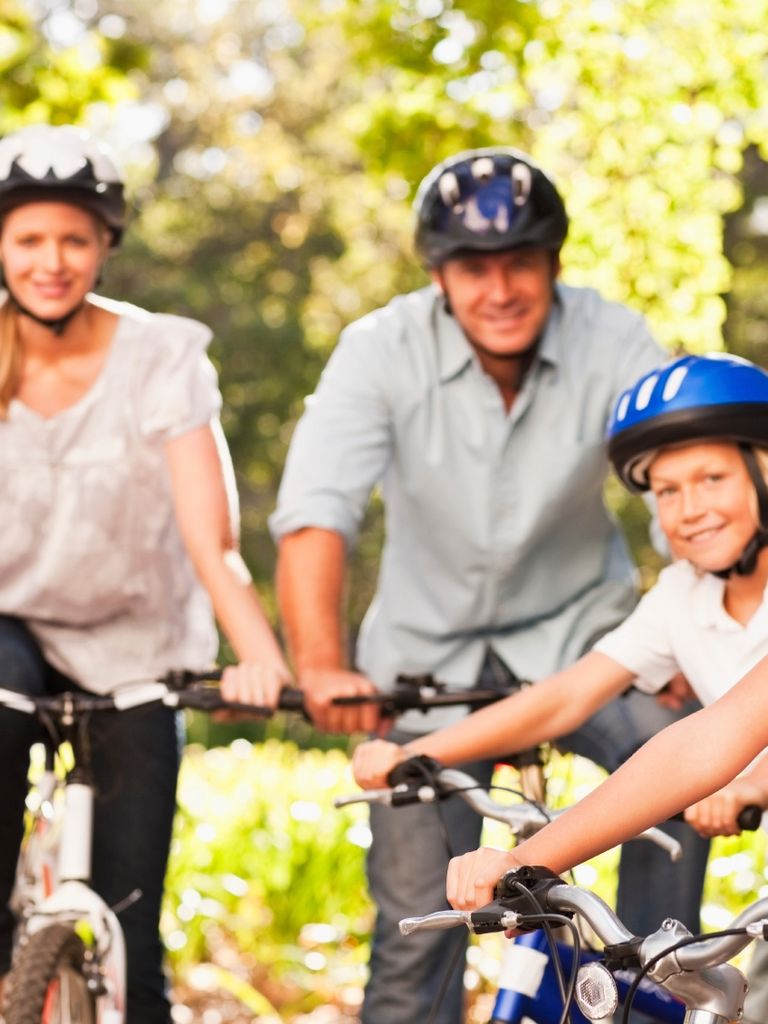 Promenade avec des vélo de location sur la piste cyclable à Anduze