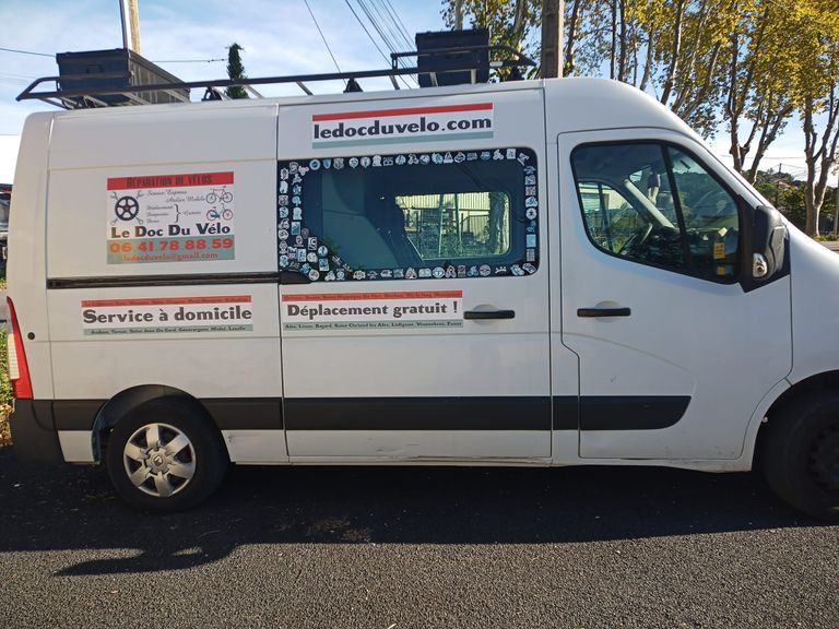 Camion de réparation de vélo à domicile dans le département du Gard 30 sur un secteurs de Alès, Uzès, Barjac, Le Vigan, Quissac, Anduze, Méjannes les Alès, Sommières